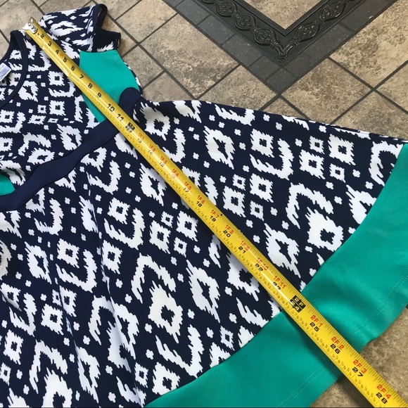 Pogo Club of NY Dress & Matching Wristlet - Picture 5 of 9